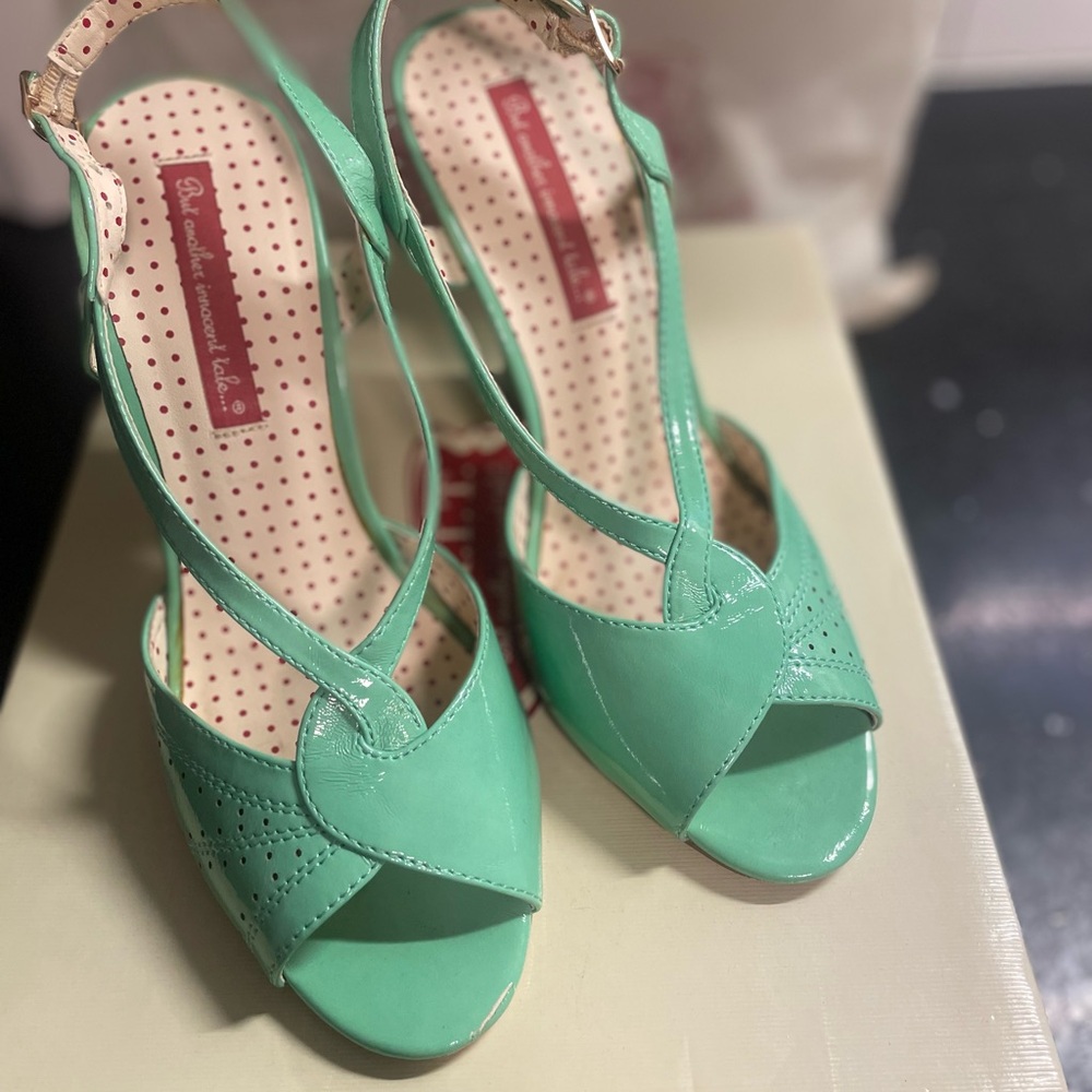 B.A.I.T. Seafoam Vanka Heels - Picture 4 of 8
